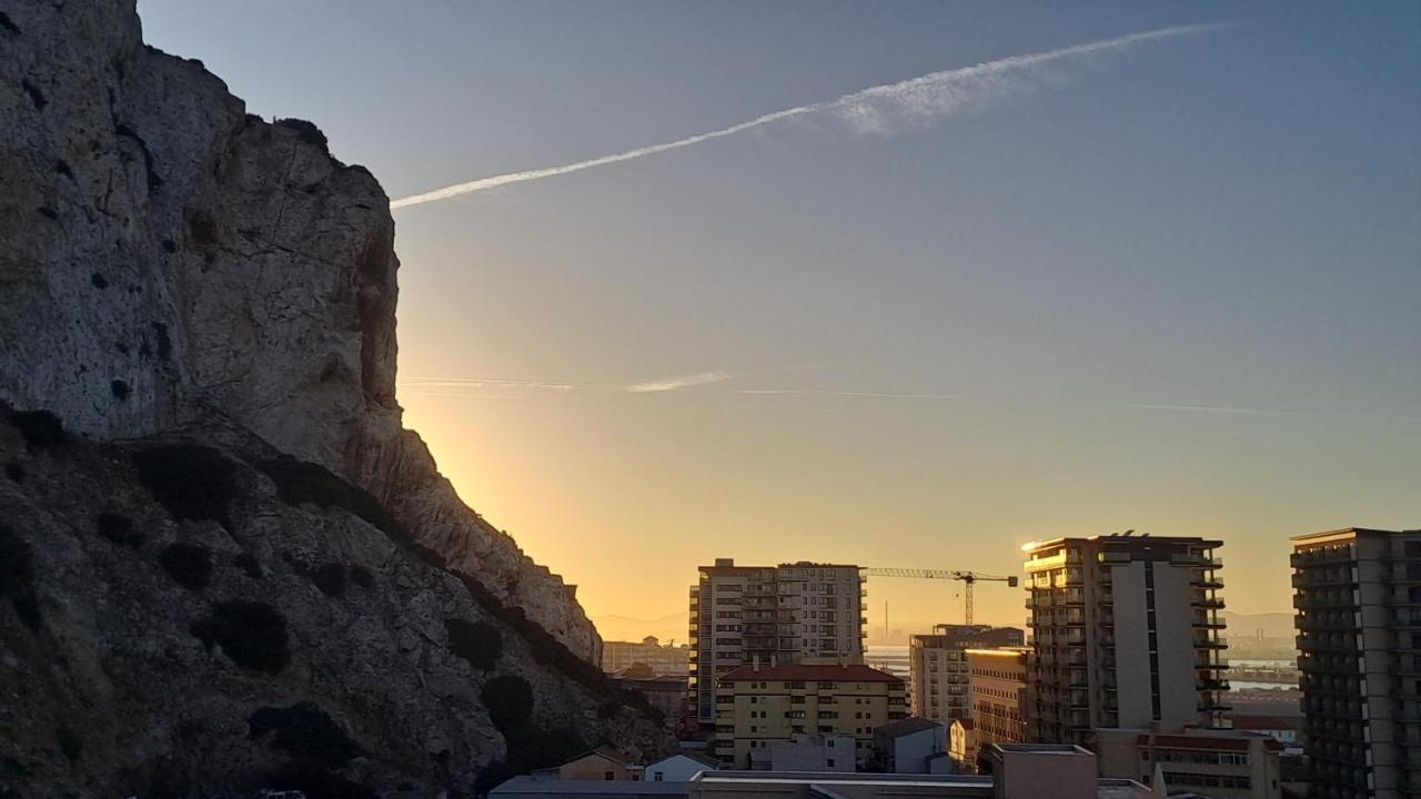 Beautiful Studio In Gibraltar - E1 Buitenkant foto